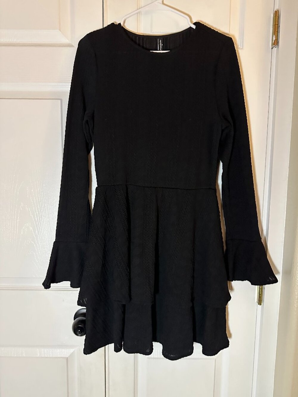 NWT Pretty Garden Black Long Sleeve Tiered Dress Cable Knit Texture Medium